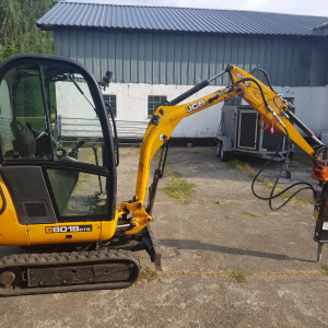 Minibagger JCB 8018 mit Stemmhammer